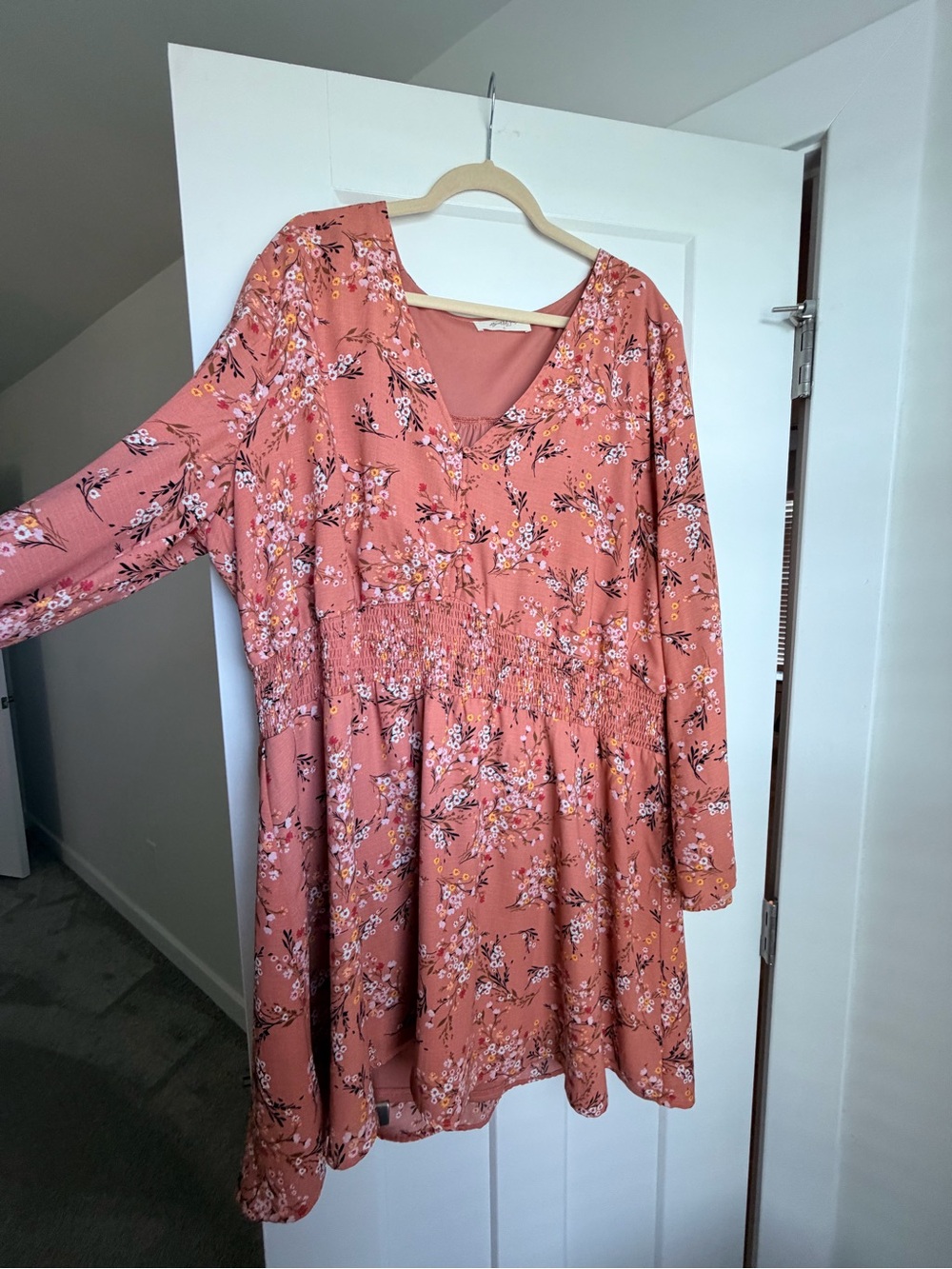 ARULA Dusty Rose Floral Long Sleeve Smock Dress